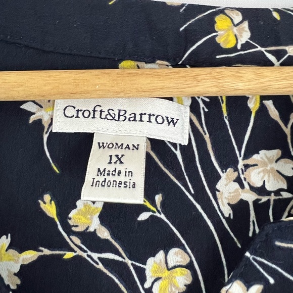 Croft & Barrow Short Sleeve Top - Picture 3 of 4